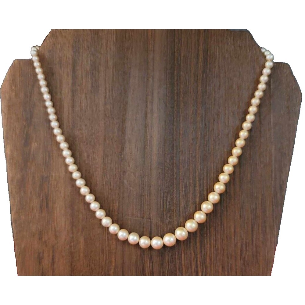 Vintage Marvella Faux Pearl Graduated Necklace